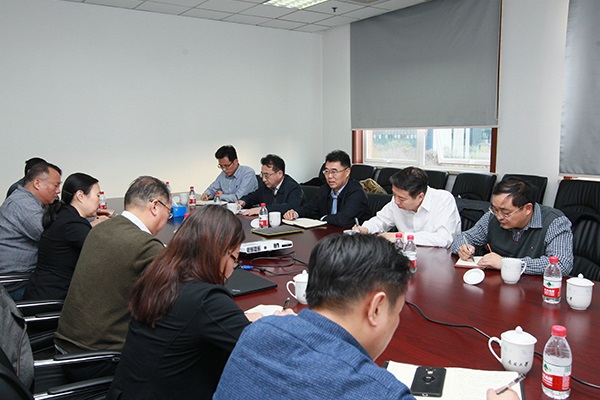 魏大鹏调研六色网
